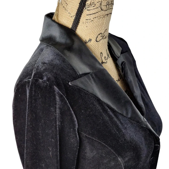 Sagaie France Vintage Womens Designer Satin Velor Tuxedo Body Suit Size 2 Black - Picture 14 of 16